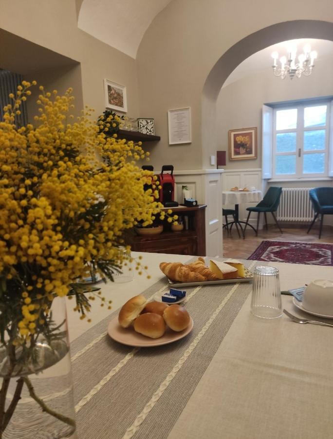 Bed&Breakfast Villa Camilla Ivrea Eksteriør billede