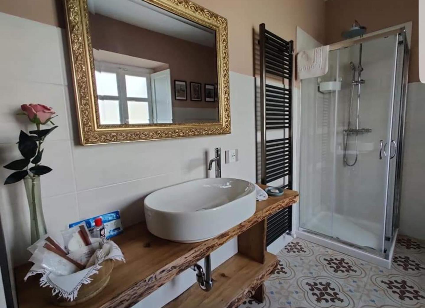 Bed&Breakfast Villa Camilla Ivrea Eksteriør billede
